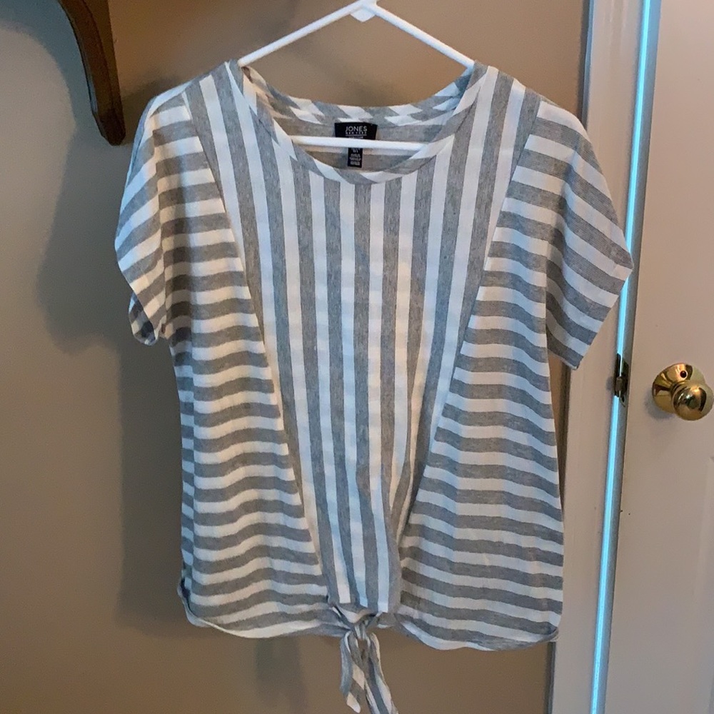 gray and white stripped too